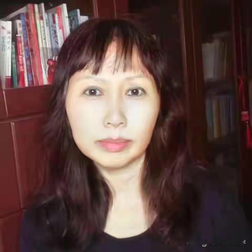 素老三也许不是一个好的作家，但绝对是一个优秀的自媒体创作者。最近，她给自己儿子的