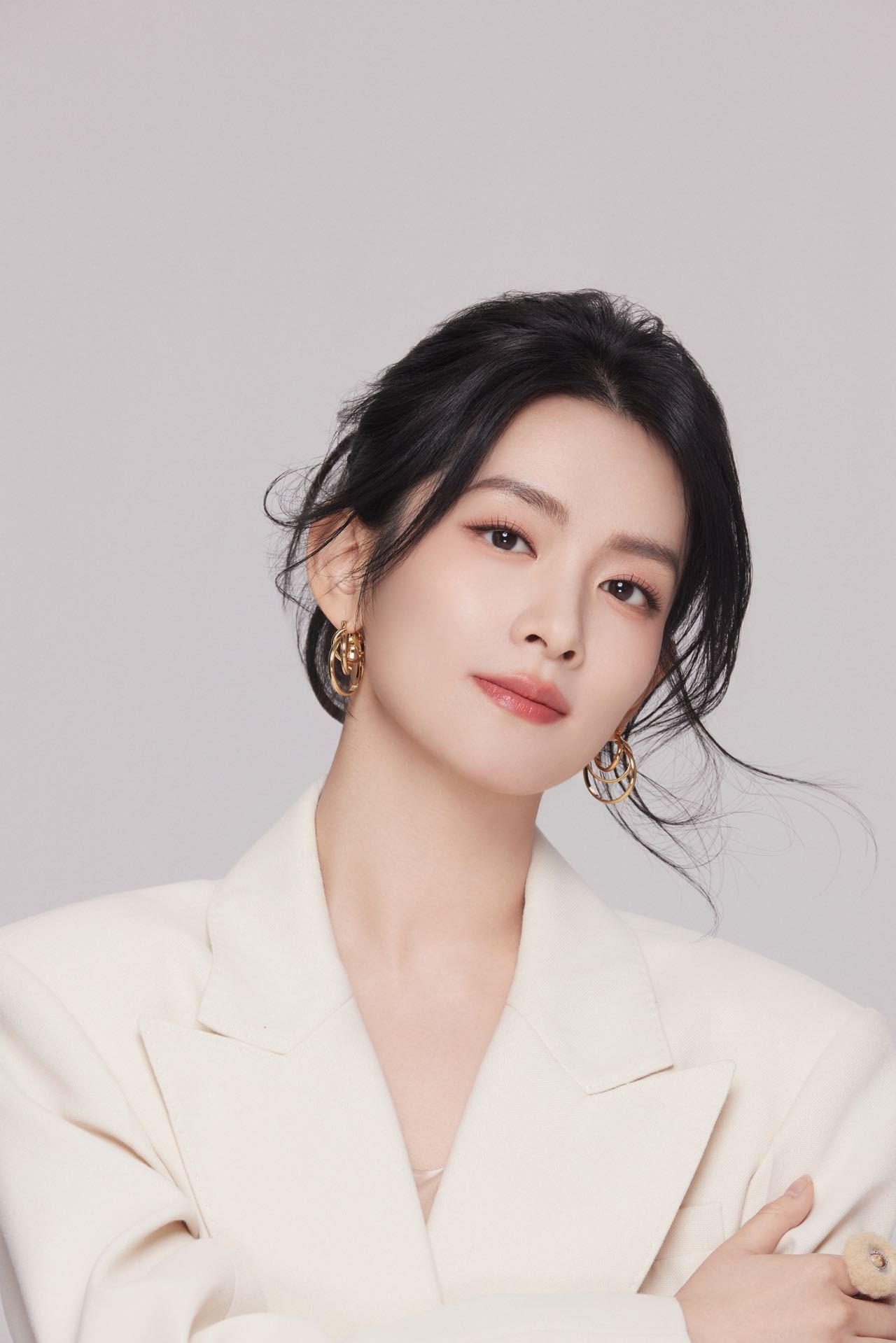 陈昊宇新话剧初步举证 真的会为演员陈昊宇心动一万次！敢接《初步举证》这样的硬核独