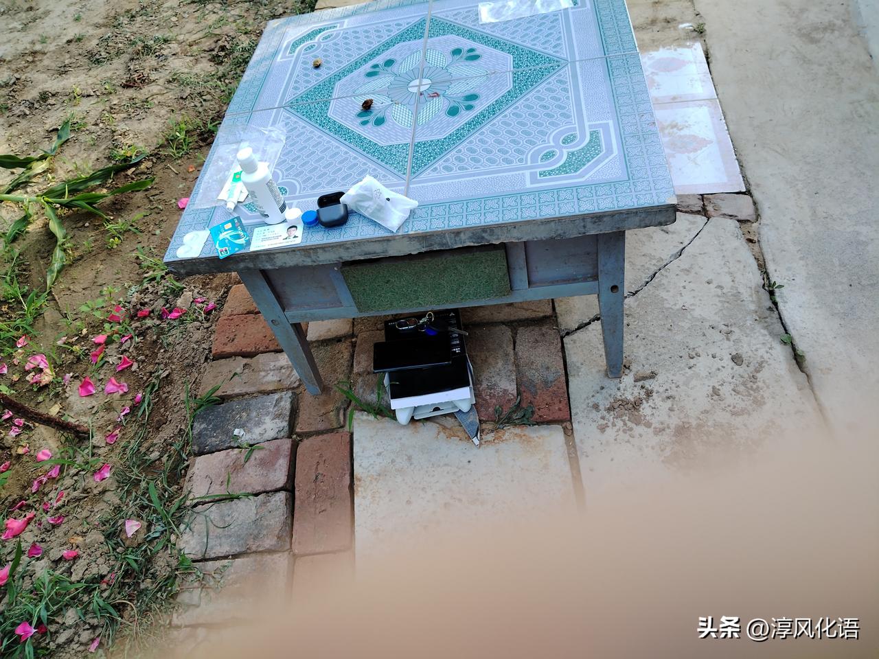 公共洗澡堂，你们能接受吗可以接受。这里大家都一样差不多，就是大小粗细黑白不一样罢