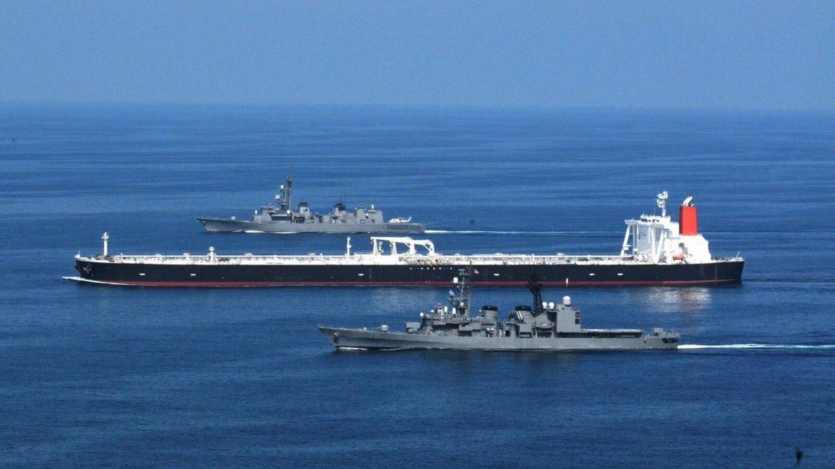 新闻快讯——委内瑞拉海军最新动态
委内瑞拉海军已开始为油轮护航，护送其进入国际水