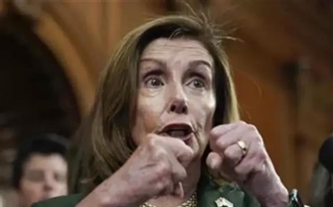 美国抓获马杜罗，佩洛西终于忍不住发声了！当地时间1月4日，佩洛西发文说：“委内瑞