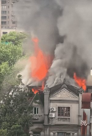 天干物燥🔥小心火烛！[祈祷][祈祷][祈祷]