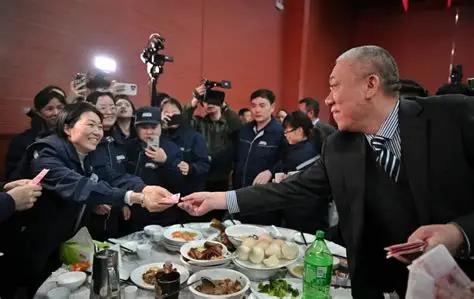 太实在！有人当面问崔培军，挣那么多钱，咋不多做点公益？他没绕弯子直说，公益我不是