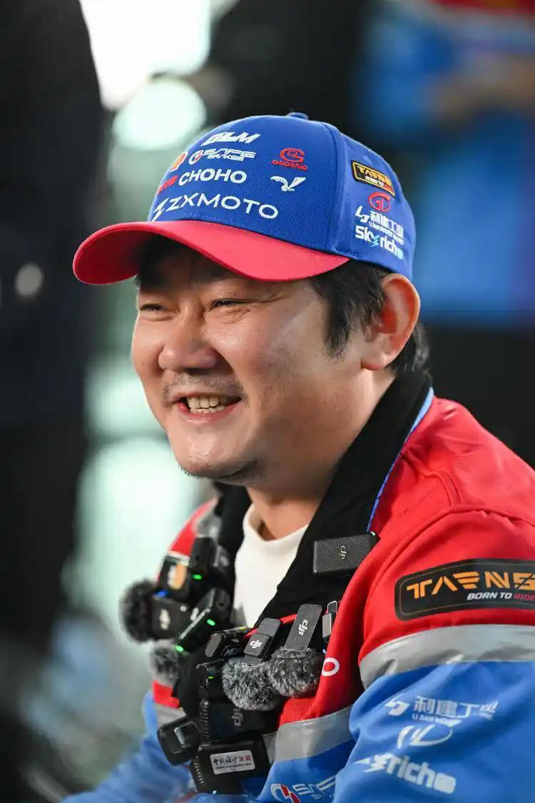 成立 2 年，中国摩托直接干翻欧美日，WSBK 双冠封神！

家人们谁懂啊！WS