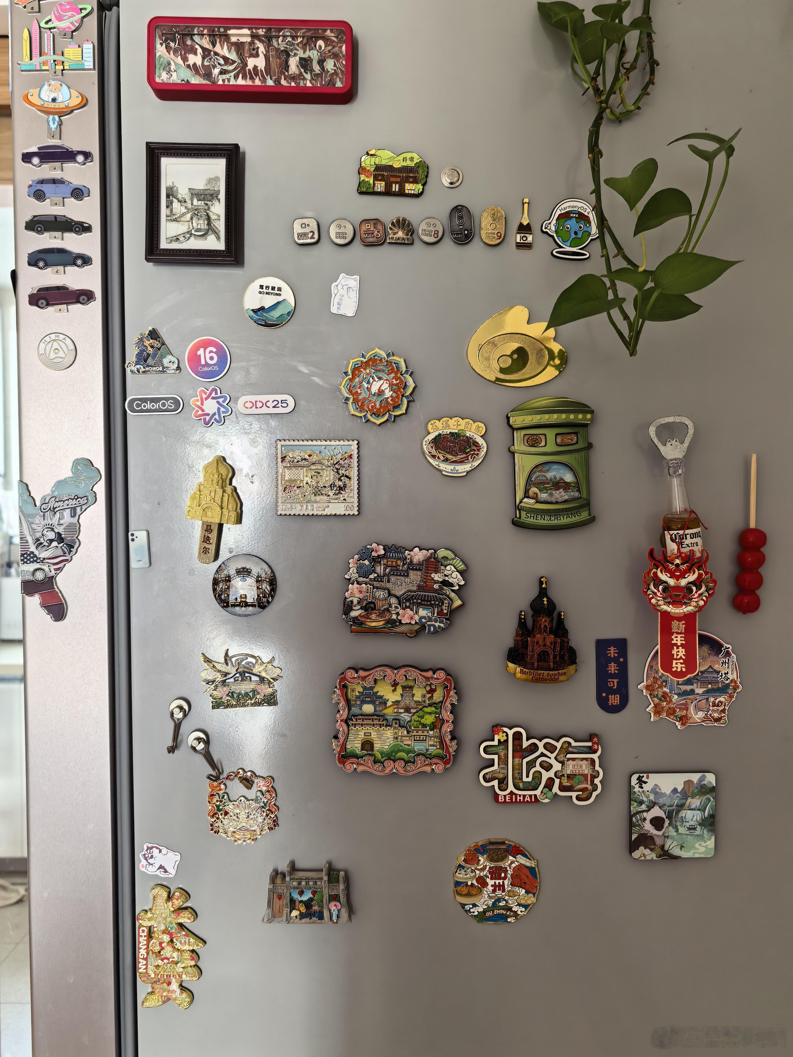 冰箱贴一定要经常挪挪位置我觉得挪一挪可以想起来去过的地方，美好的心情马上就回来了