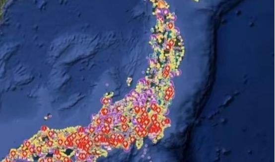 如果中日开战，那咱们没必要浪费那么多的导弹，原因很简单，日本的房屋就是日本最大的