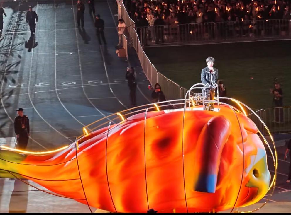 陈楚生为南昌演唱会准备了花车！
我就在现场，那一刻、那一幕，真的很让人动容。
特