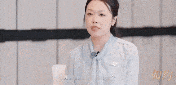 张极会看负面舆论张极可真是个成熟的小男孩，在面对外界的言论的时候，我们无法改变它