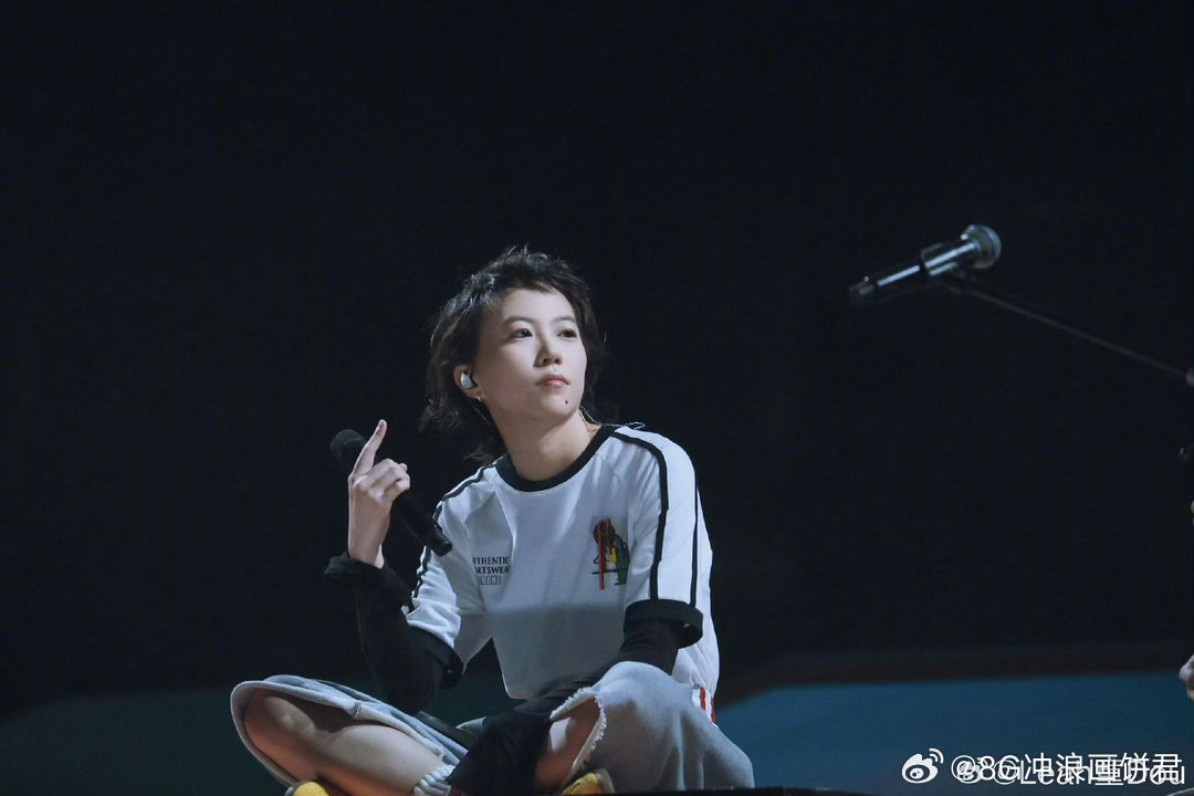 歌手直播窦靖童念热搜歌手2026 窦靖童念热搜：欲言又止、欲止又言，最后来了个“