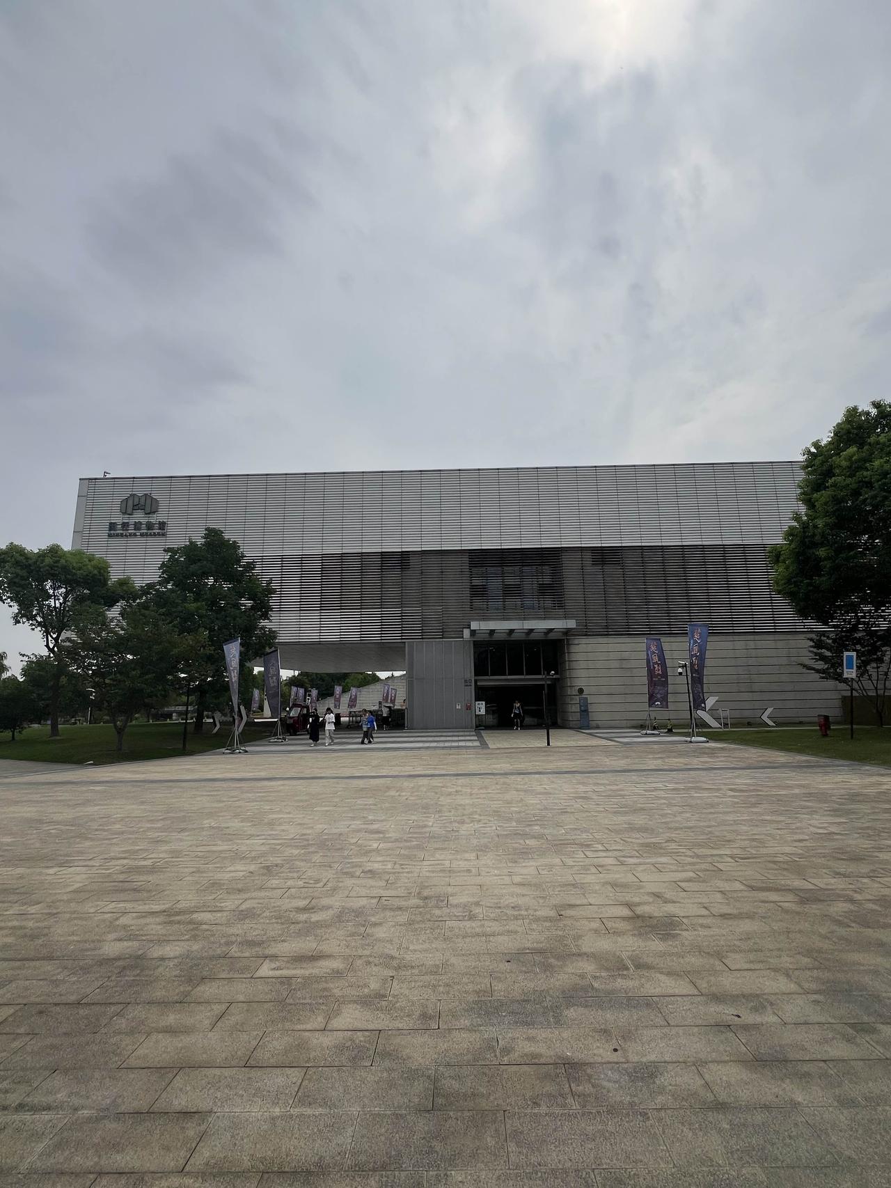 闵行博物馆梦风烈特展
闵行博物馆现在是以小馆大展而闻名，6月就有一个“楚风烈-安