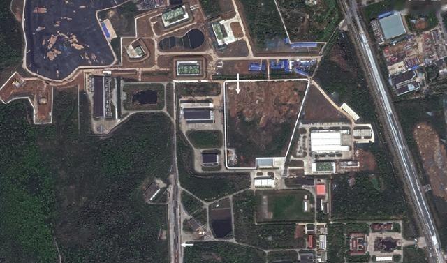 美国曾报道称，美方花费大量时间分析中国导弹发射基地及生产基地情况，最终得出： 中