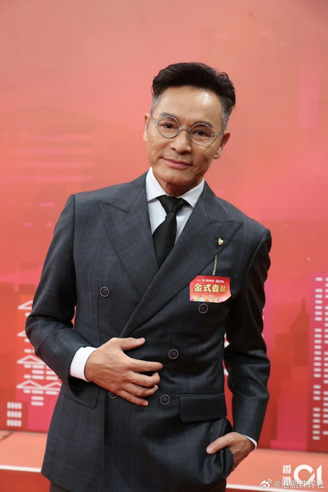 郭晉安自80年代入行，憑《戇夫成龍》、《忠奸人》、《白色強人》等多部經典劇集三度