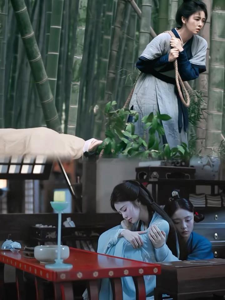 莫离这段幻视青蛇白蛇青霜每次出现，都是叶璃最脆弱的时候。无声的陪伴，胜过世间万千