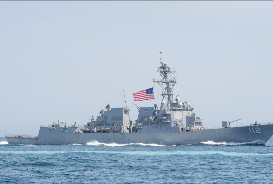 突发！伊朗电视台报道，一艘靠近霍尔木兹海峡的美国驱逐舰，通过巴基斯坦收到了伊朗方