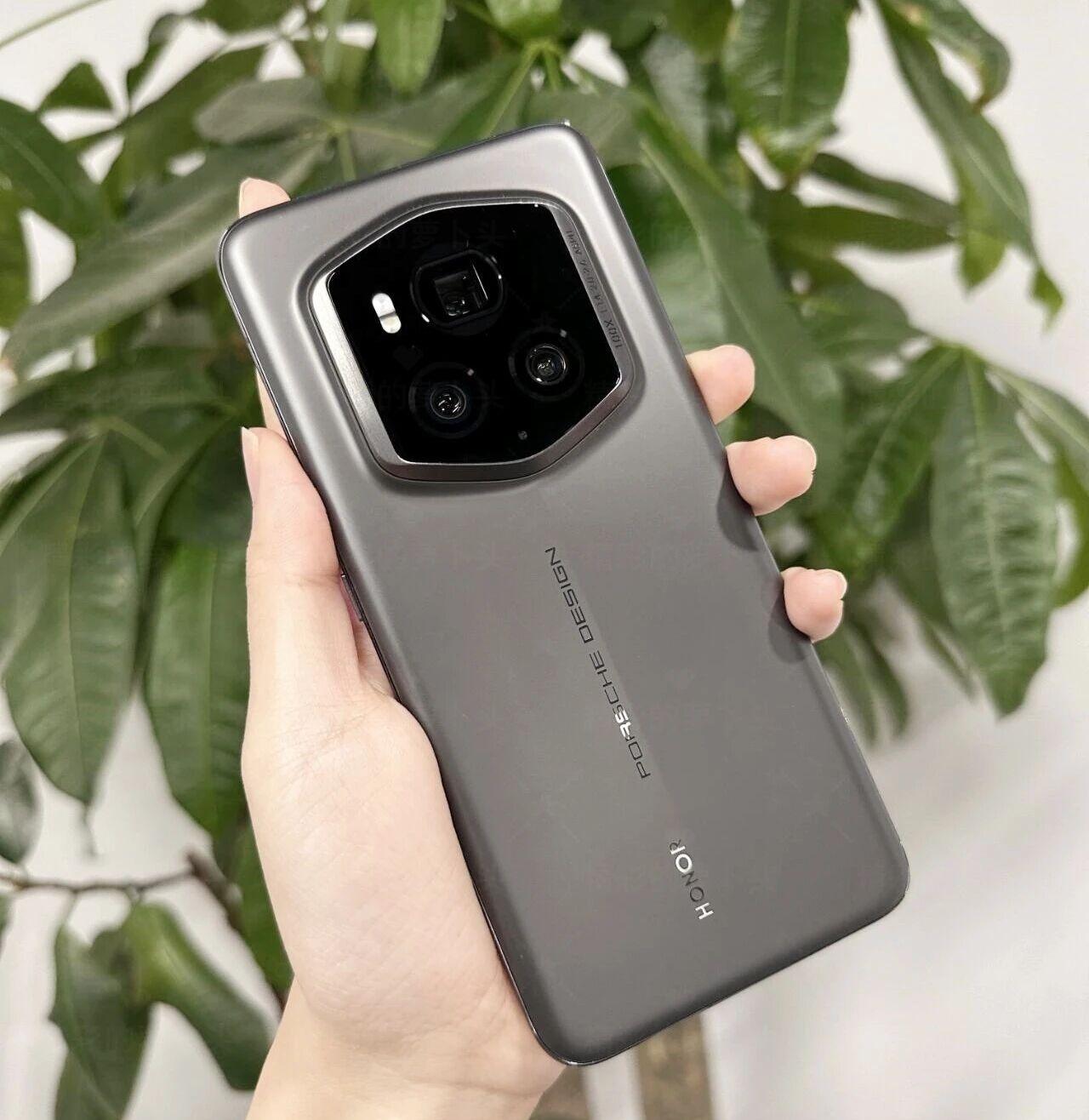 荣耀Magic6 RSR 保时捷设计真的好好看！没有多余花哨的设计，全是内敛又高