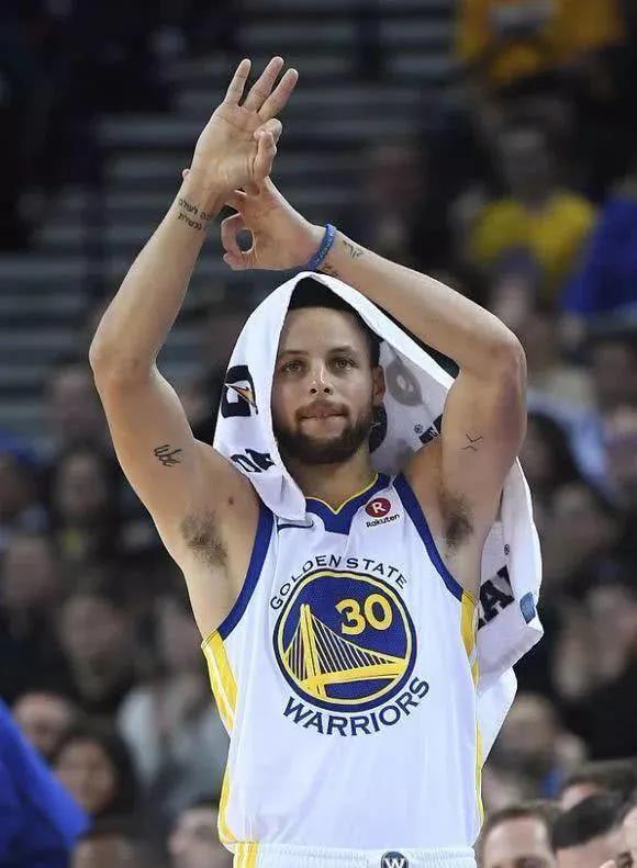 NBA近二十年最佳阵容--无詹无鲨！
抛开荣誉，只谈能力，最佳阵容，必须符合，现