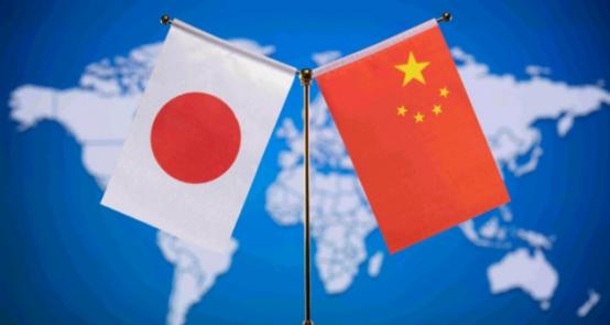 日本出来回应了！在我们外交官薛剑发表相关言论之后，11月10日，日本内阁官房长官