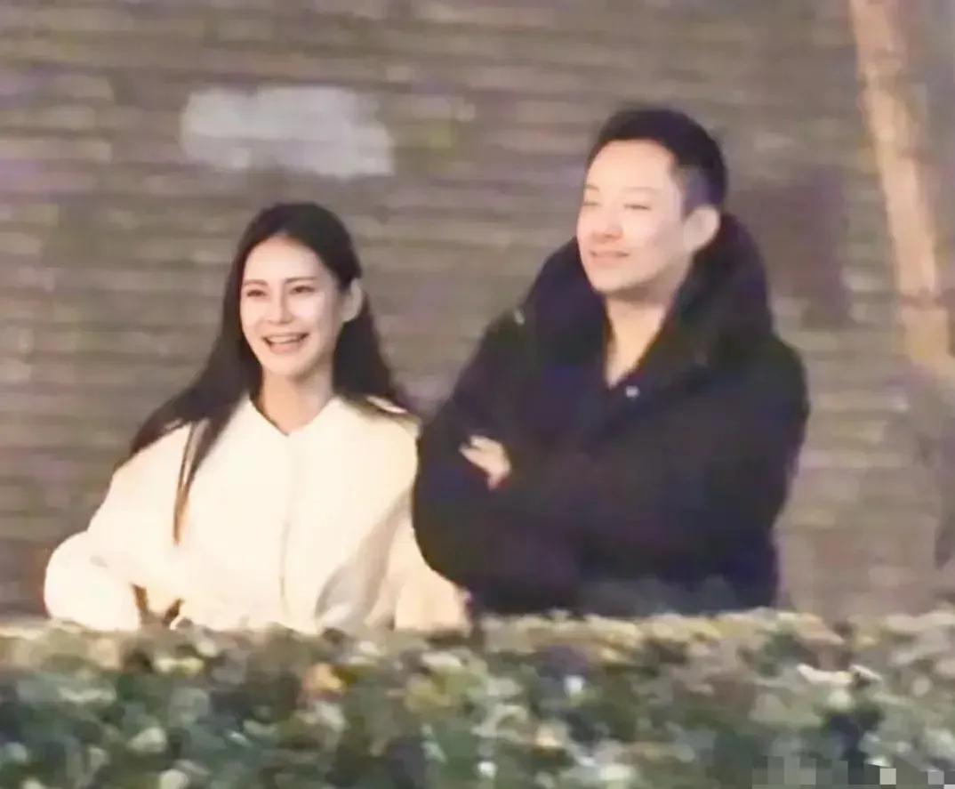 汪小菲新女友确实挺漂亮！