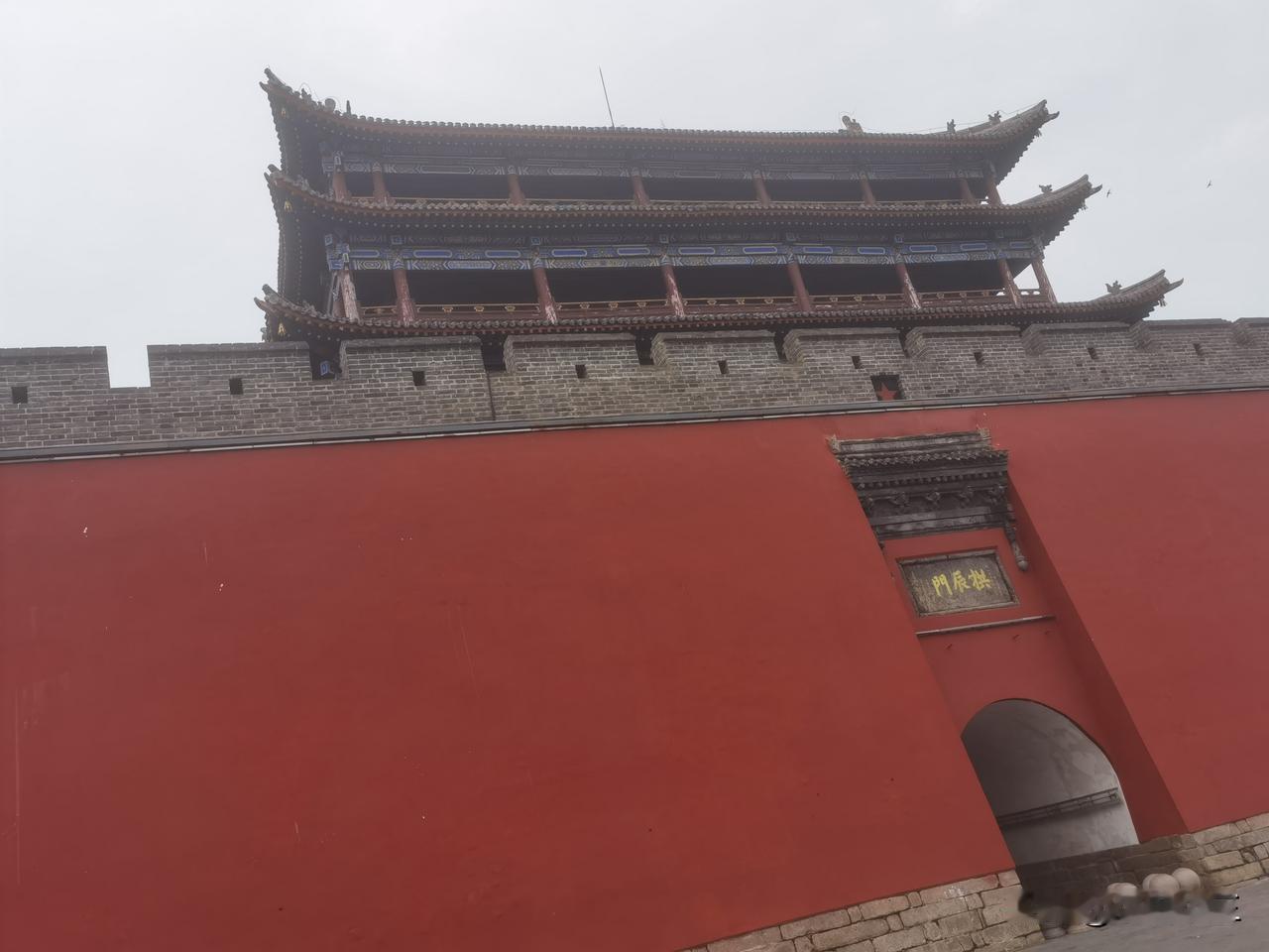 忻州，避暑好地方。我从一个海拔50、60米的城市来到一个海拔800米的城市，来到