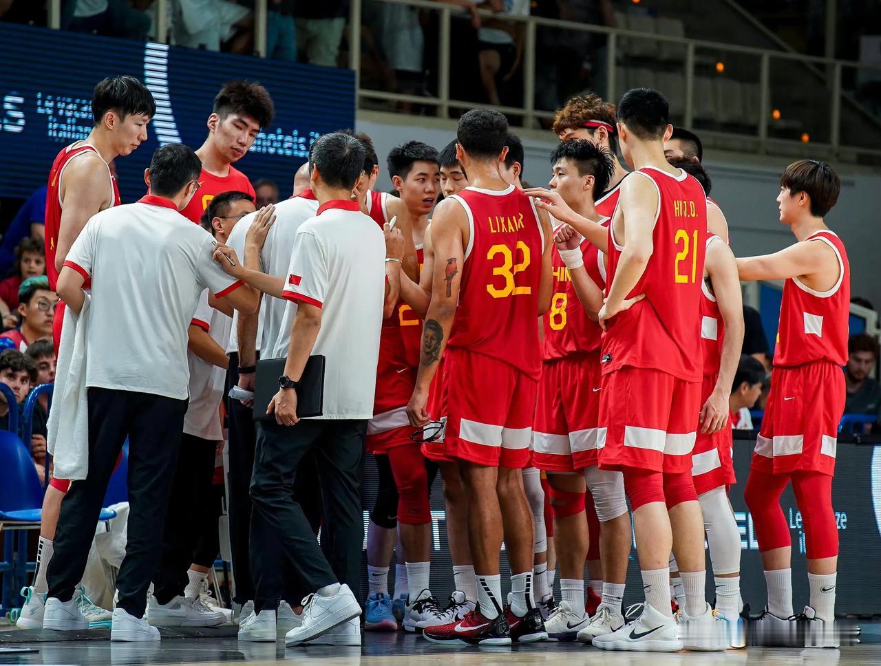 中国男篮热身赛以87-107负于澳大利亚男篮！
余嘉豪14分，廖三宁26分，王岚