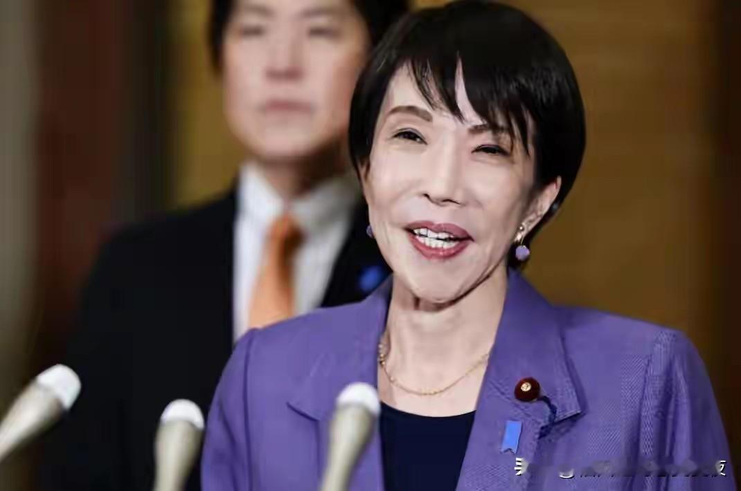 刚和高市早苗通完电话，特朗普下令美军抓人，中方已做最坏打算