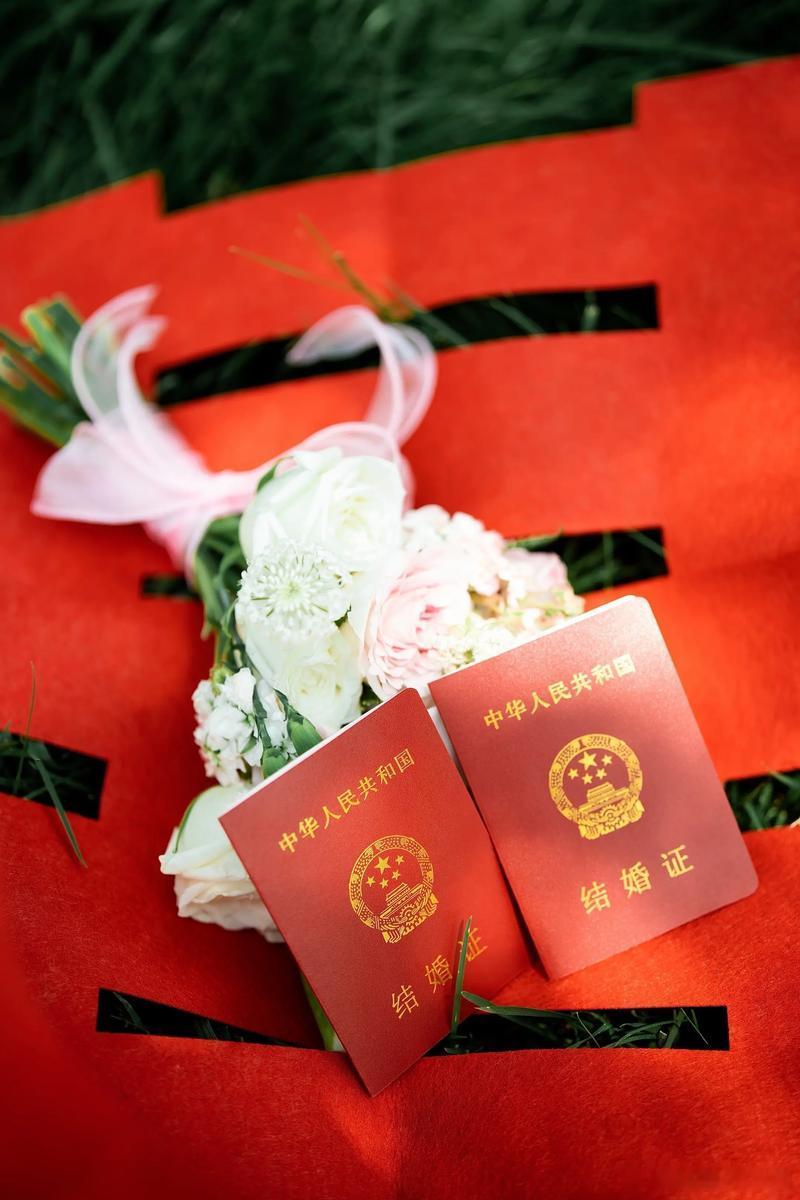 坚持不结婚的人最适合结婚这个没有啥合适不合适的，自己选的路，就是合适的！ 