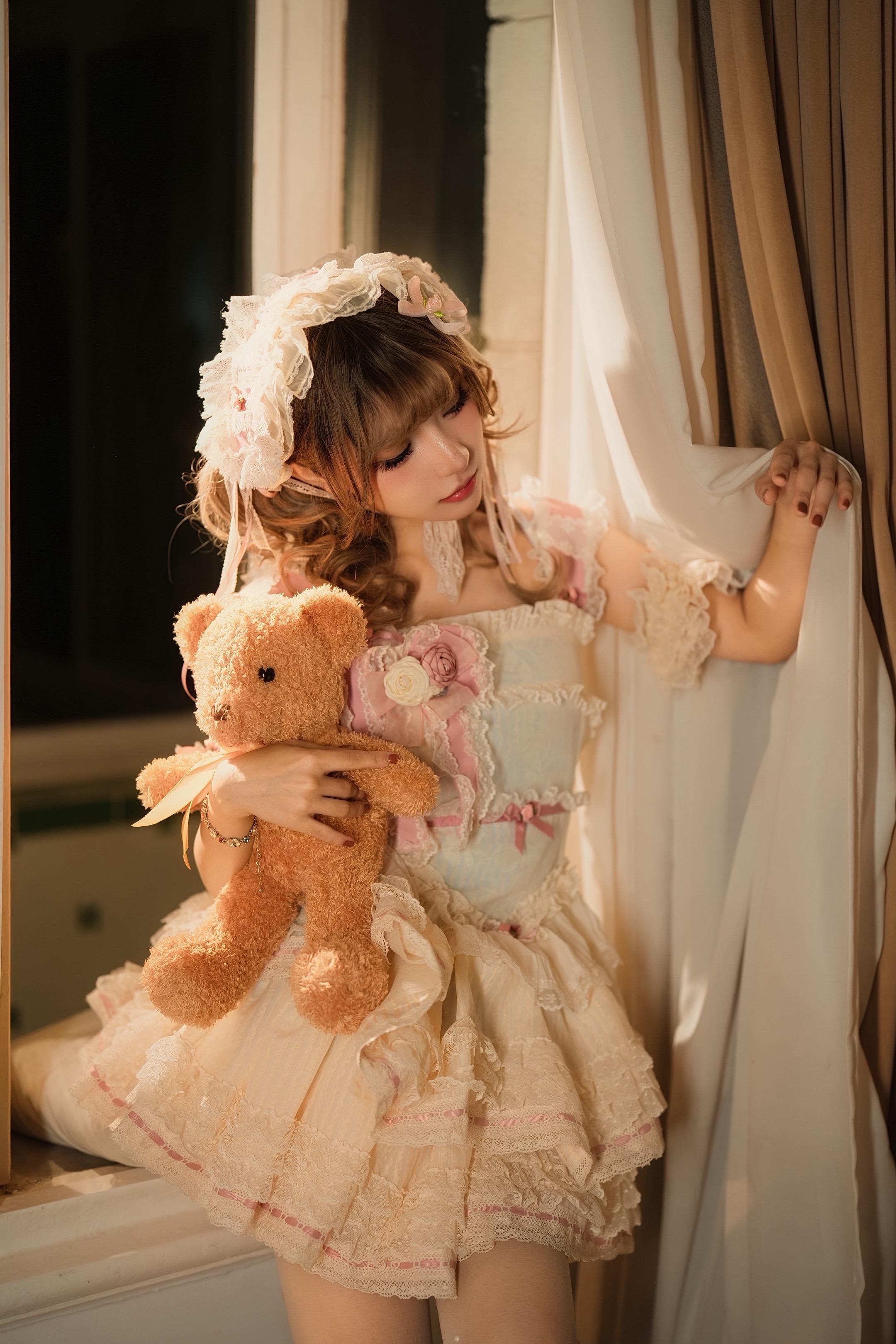 奶油色Lolita和我的毛绒搭子。