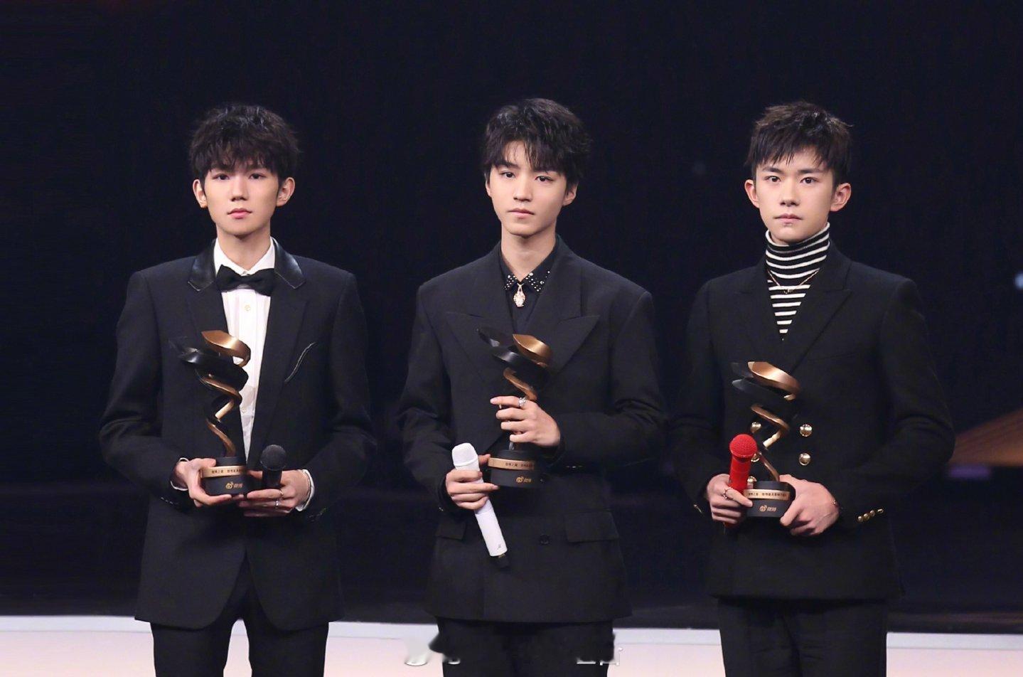 TFBOYS 🧡TFBOYS🧡🧡2026只添福不添堵🧡““你应该去扬帆远
