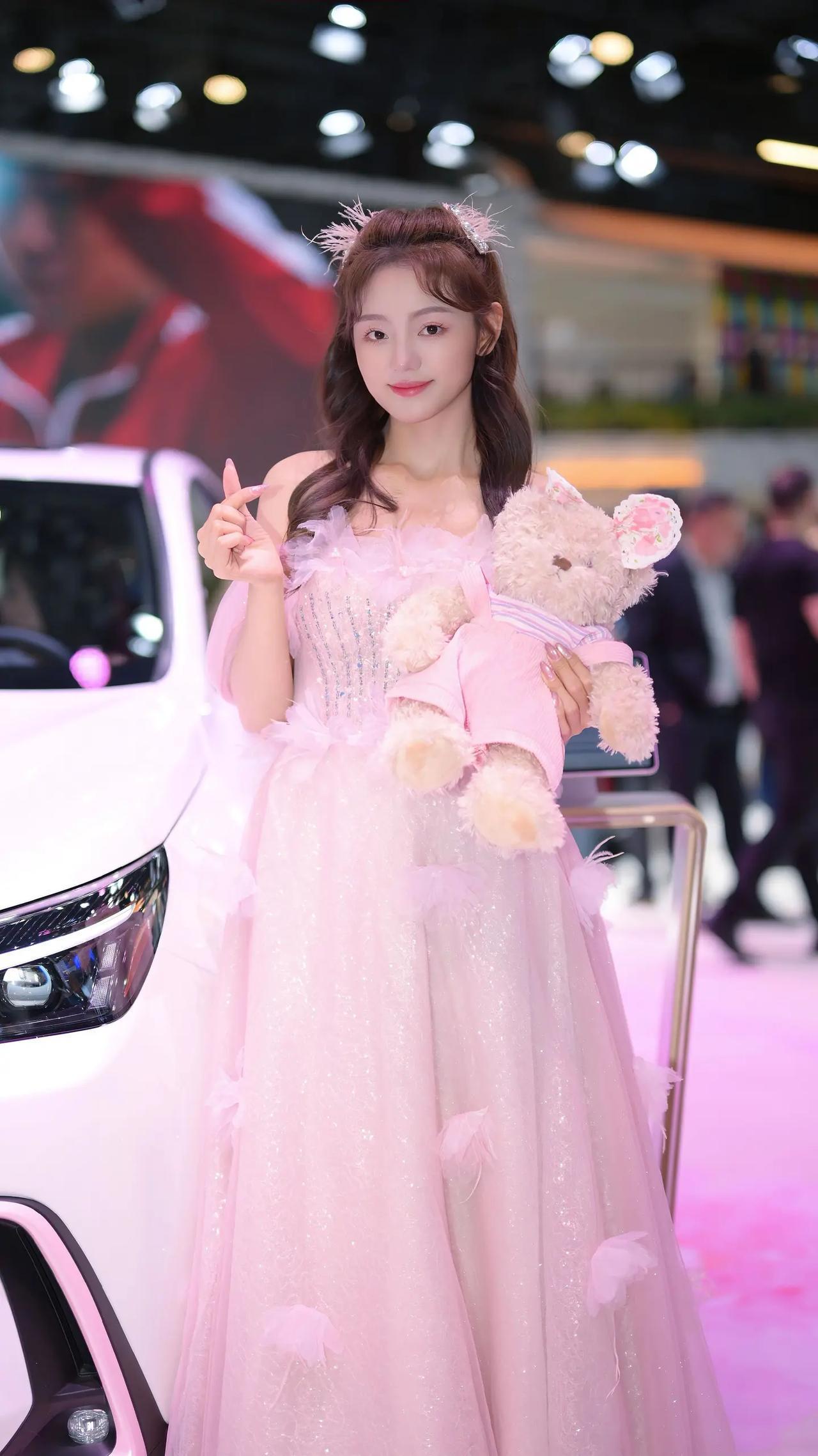 田木果。车模 广州车展