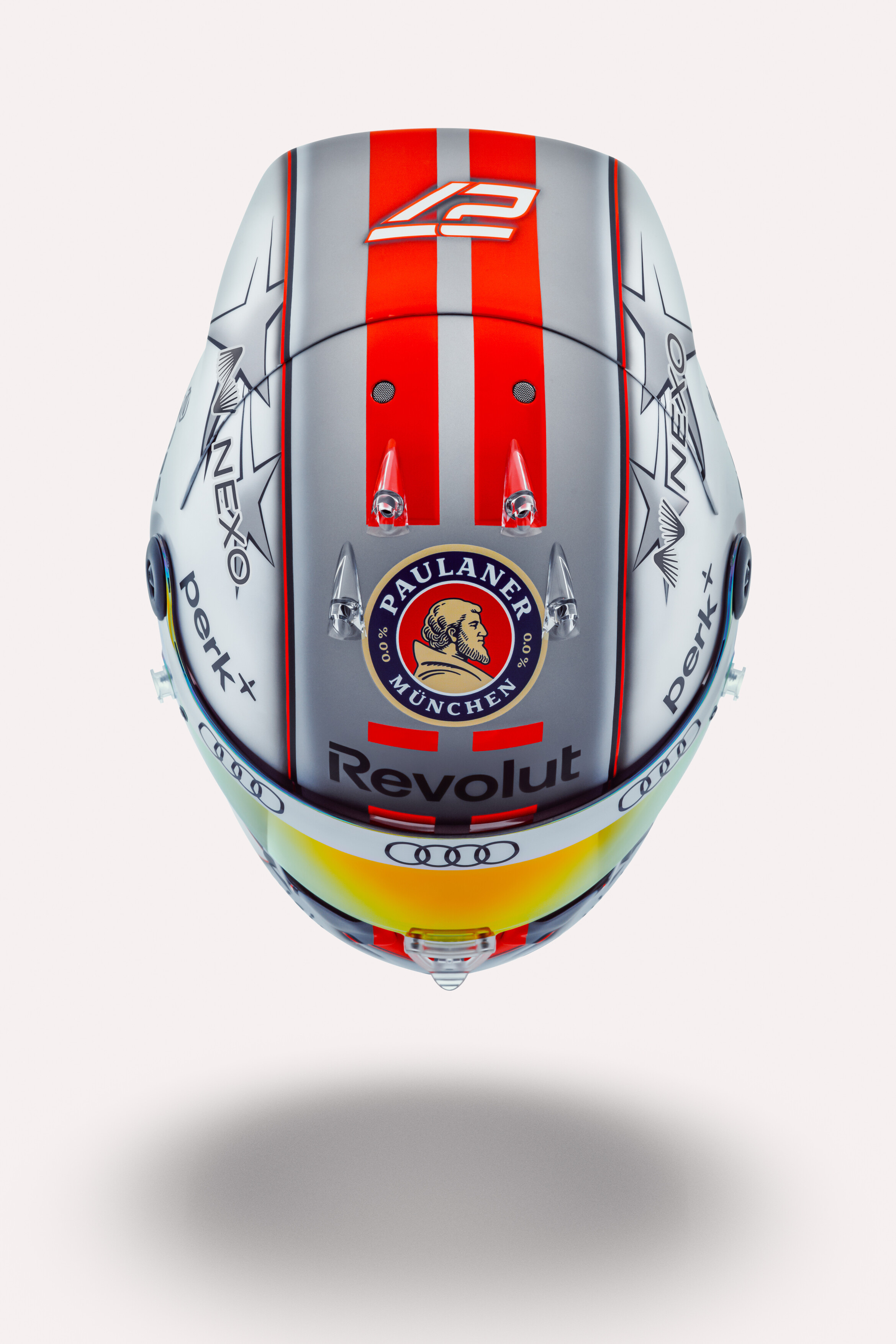 霍肯博格和博托莱托的2026款头盔。2026f1