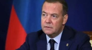 一旦战争打响，中国面临的第一波攻击，可能不是导弹，而是冻结3万亿外汇、切断SWI