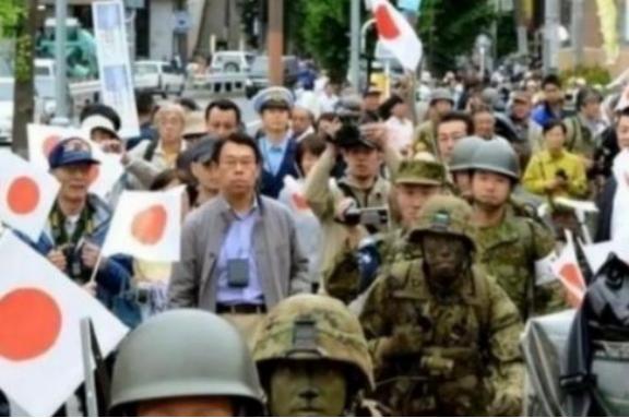 一位在华日本人曾经表示，尽管中日差距悬殊，但日本人依旧敢对中国“叫嚣”，究其原因