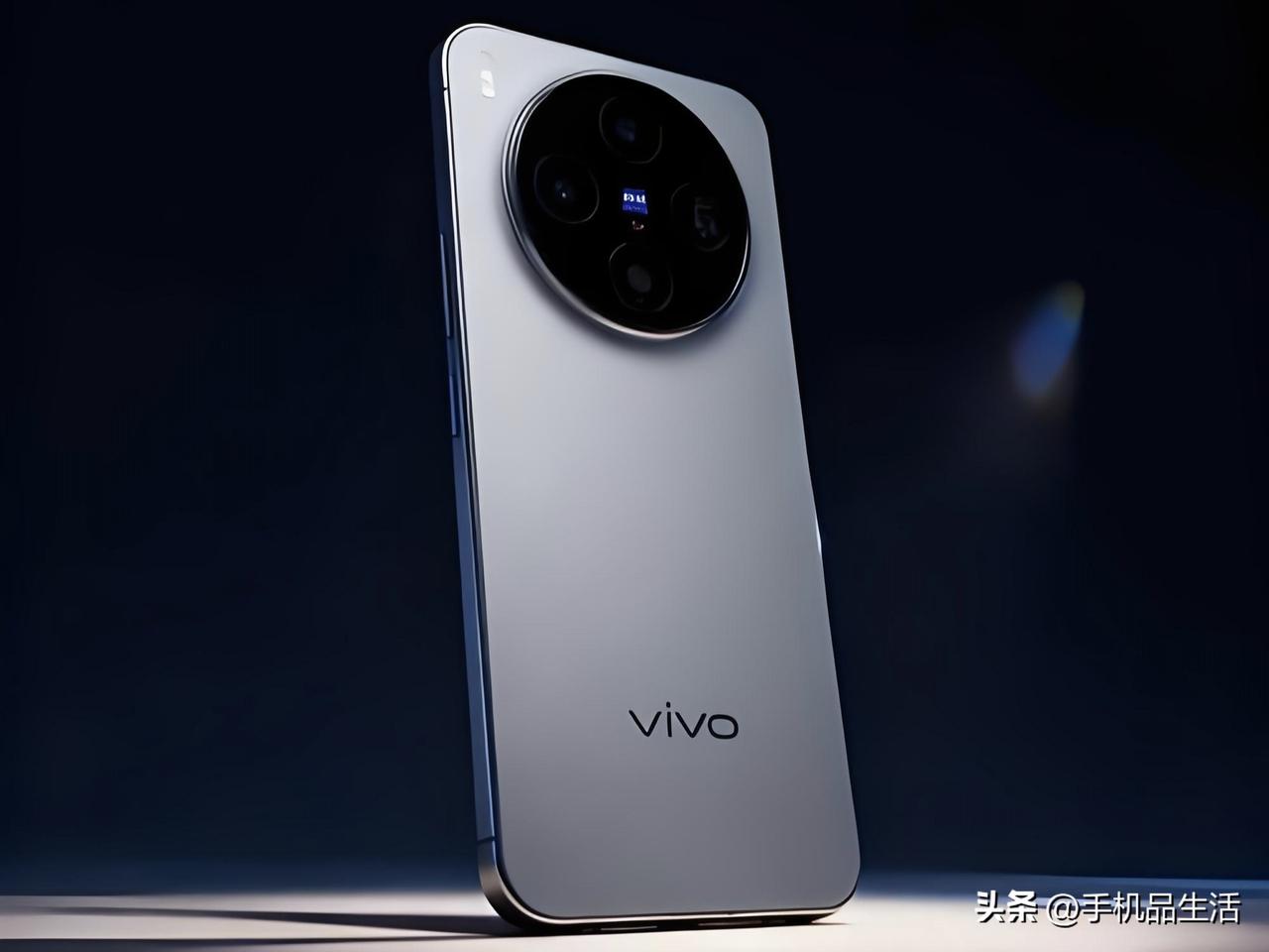 vivo正式打响3月份手机涨价第一枪！

今日，知名数码博主“数码闲聊站”发文称