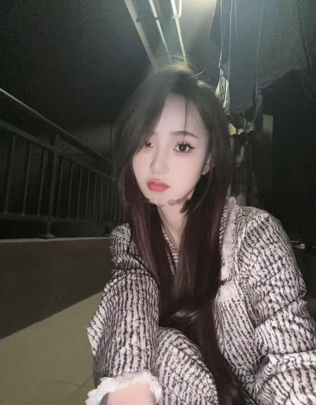 性别：女籍贯：贵州目前所在地：毕节年龄：23身高：161体重：43kg工作：幼师