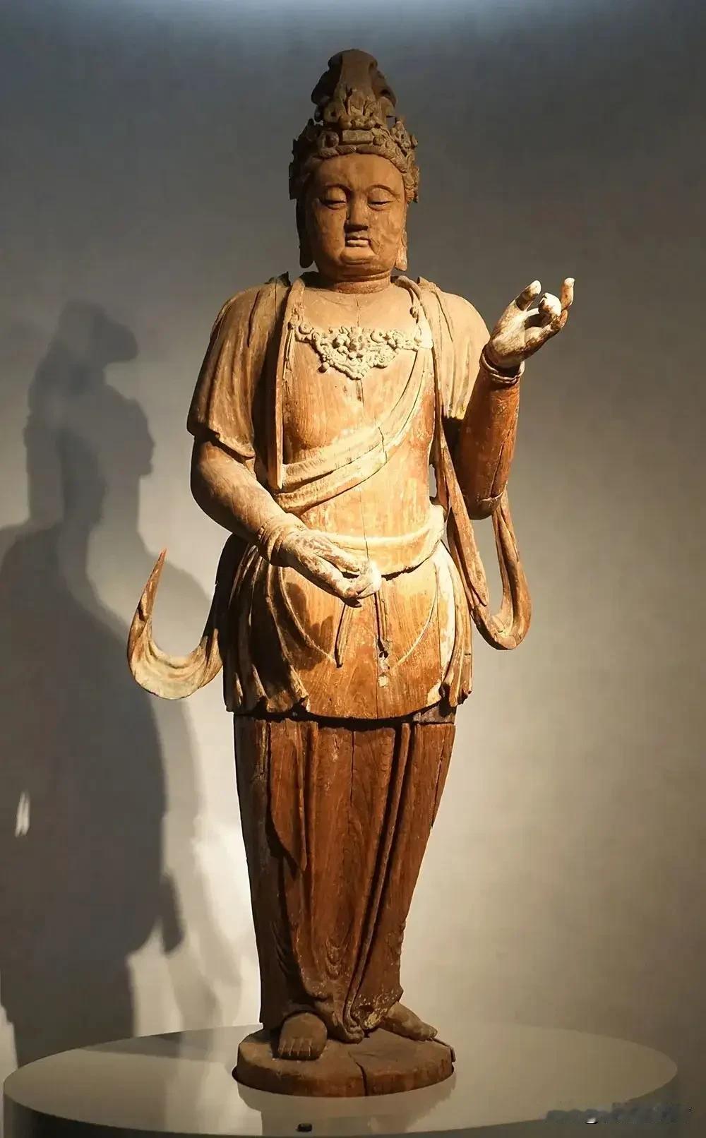 震旦博物馆｜这尊宋代木雕，是观音最本真的模样
 
走进震旦博物馆，这尊两米三的宋