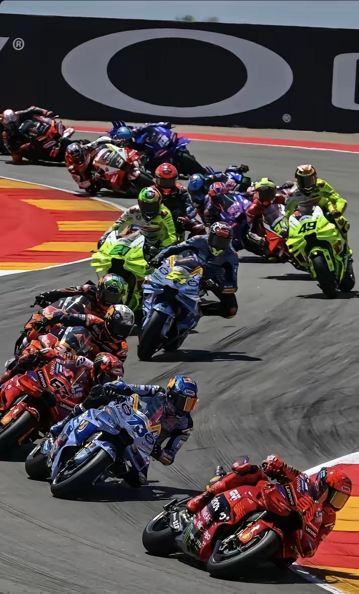 都什么年代了，还有人觉得国产轮胎上不了台面？

2026年3月底，葡萄牙埃斯托里