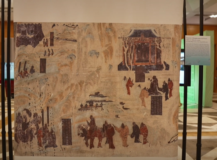 #老外沉浸式逛美国敦煌文化展#体验中华文化的博大精深。游戏技术更是锦上添花，将敦