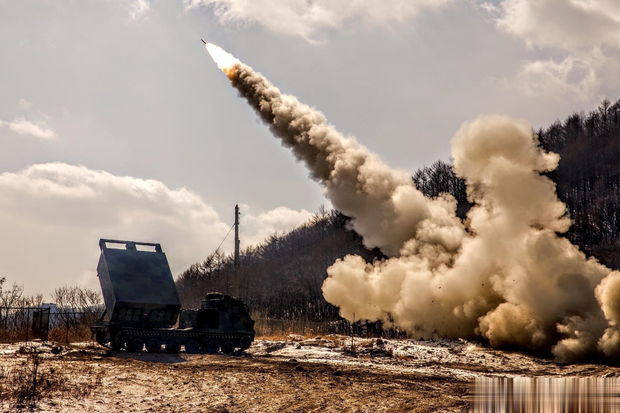 曾经的明星：M270[二哈]#兵器影像##武器装备##外军影像# ​​​