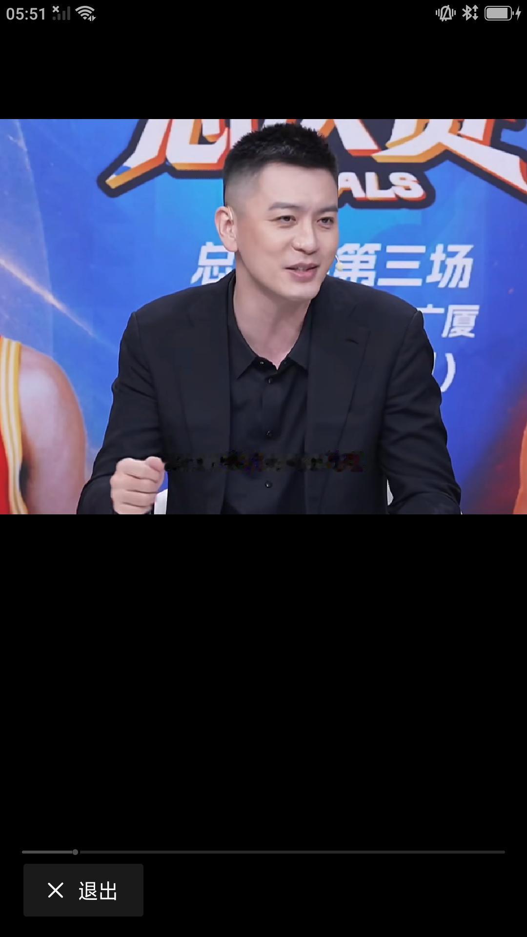 【昨晚杨鸣做客抖音直播间，解说CBA 总决赛G 3大战。赛后杨鸣对本场比赛进行点