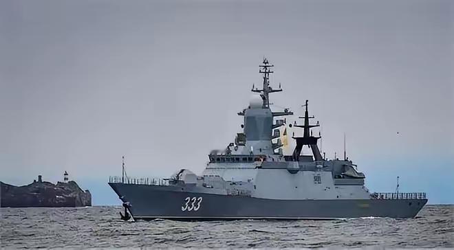 近日，法国总统马克龙向欧盟27国下达10天最后通牒，要求1月6日前敲定对华统一反