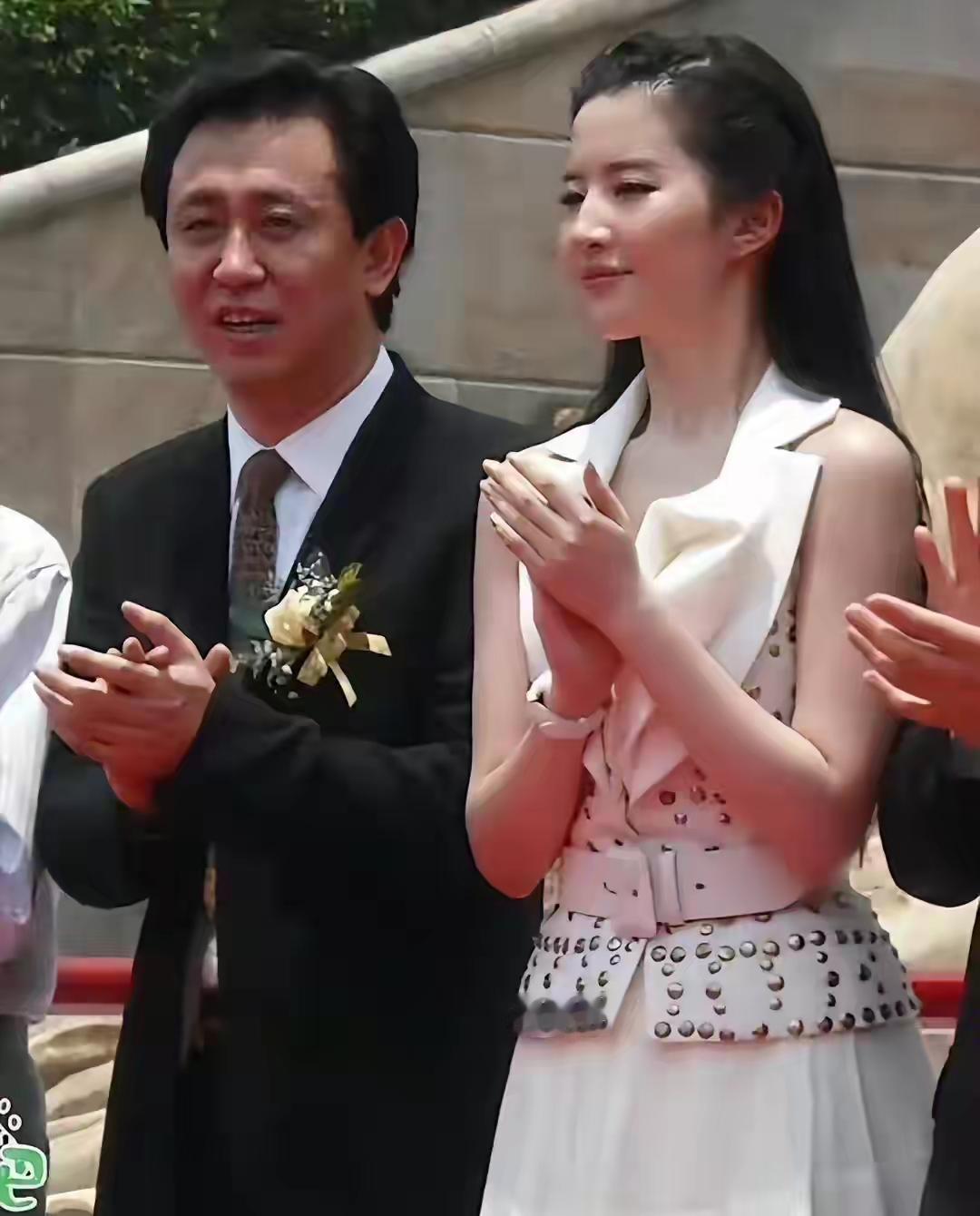 美股有没有泡沫？

美鬼股市总市值突破75万亿美元。

美鬼现在GDP是30万亿