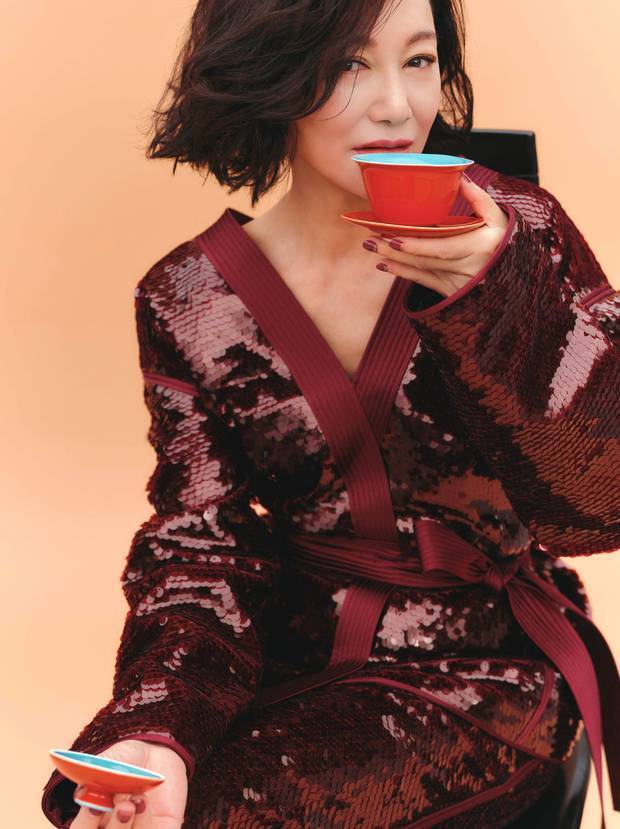 三金荣誉在手，金鸡仍是心之所向！惠英红手握3座金像、2座金马，影后女配皆封神，只