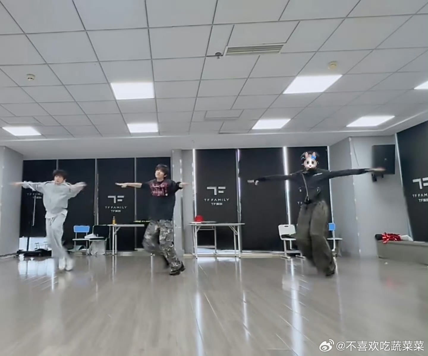 tg魏子宸上班 