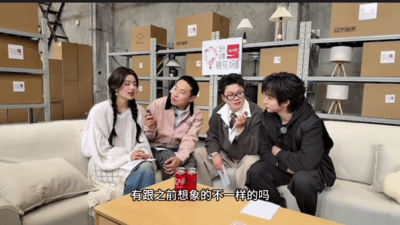 徐若晗桃花坞第一大漏勺 她直播讲桃花坞简直停不下来，狼人杀那段正精彩被徐志胜叫停