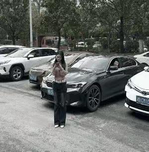哲理和曲折同在！
现代社会，几乎人手一机，有的人几乎达到了人机合体的地步，有没有