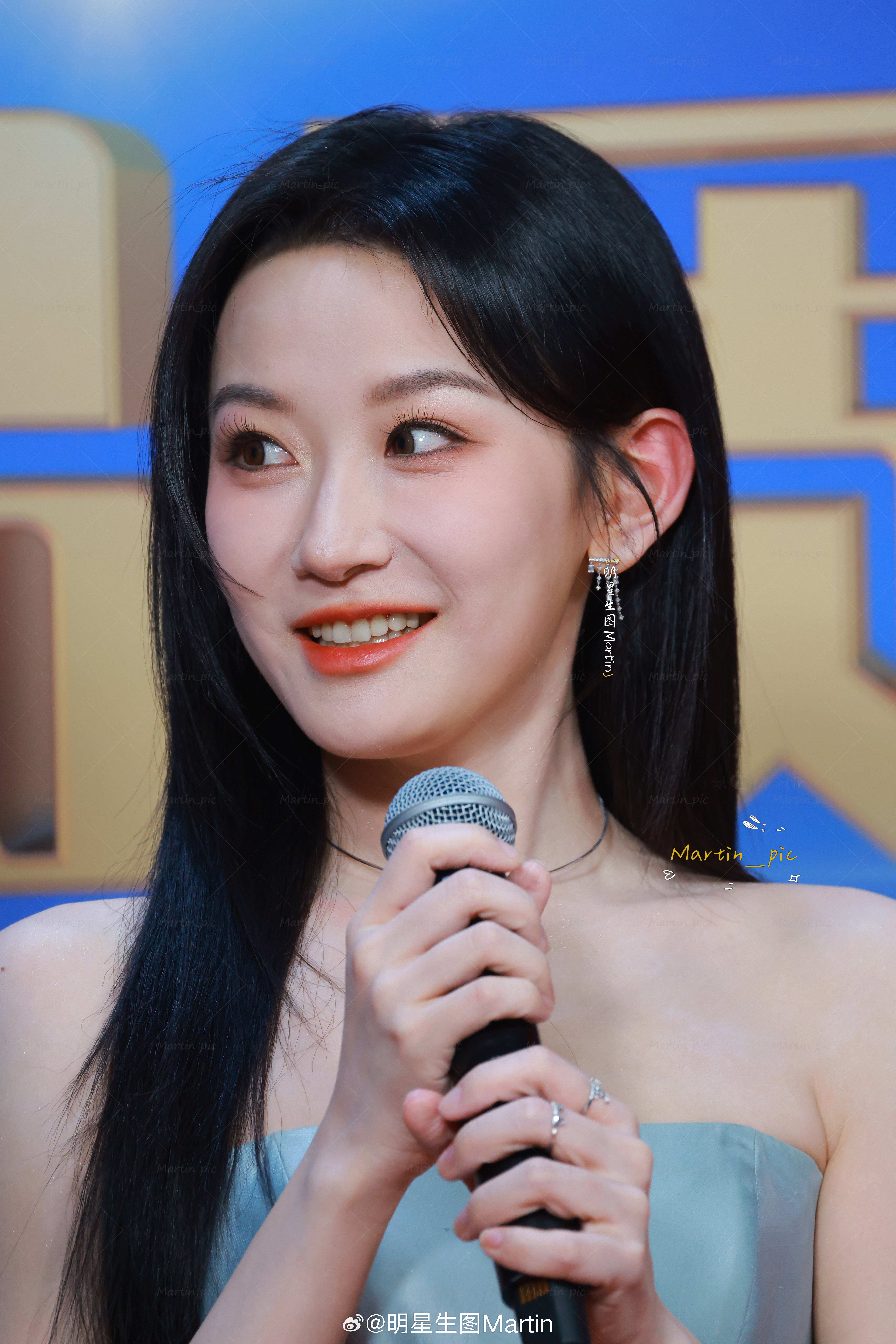 韩雨彤微短剧品质盛典红毯直播微短剧品质盛典许梦圆[超话] 韩雨彤 260310盛