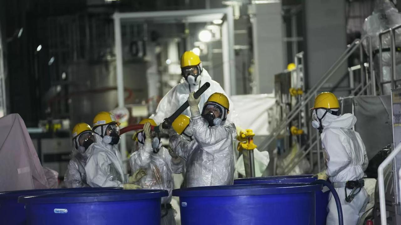 日本东京电力公司2日上午开始向海洋排放福岛第一核电站的核污染水。这是该公司202