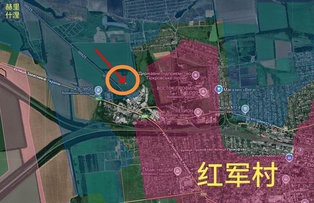 胆子真是太大了！乌军出动美制UH-60黑鹰直升机超低空突进红军城！乌军国防部情报