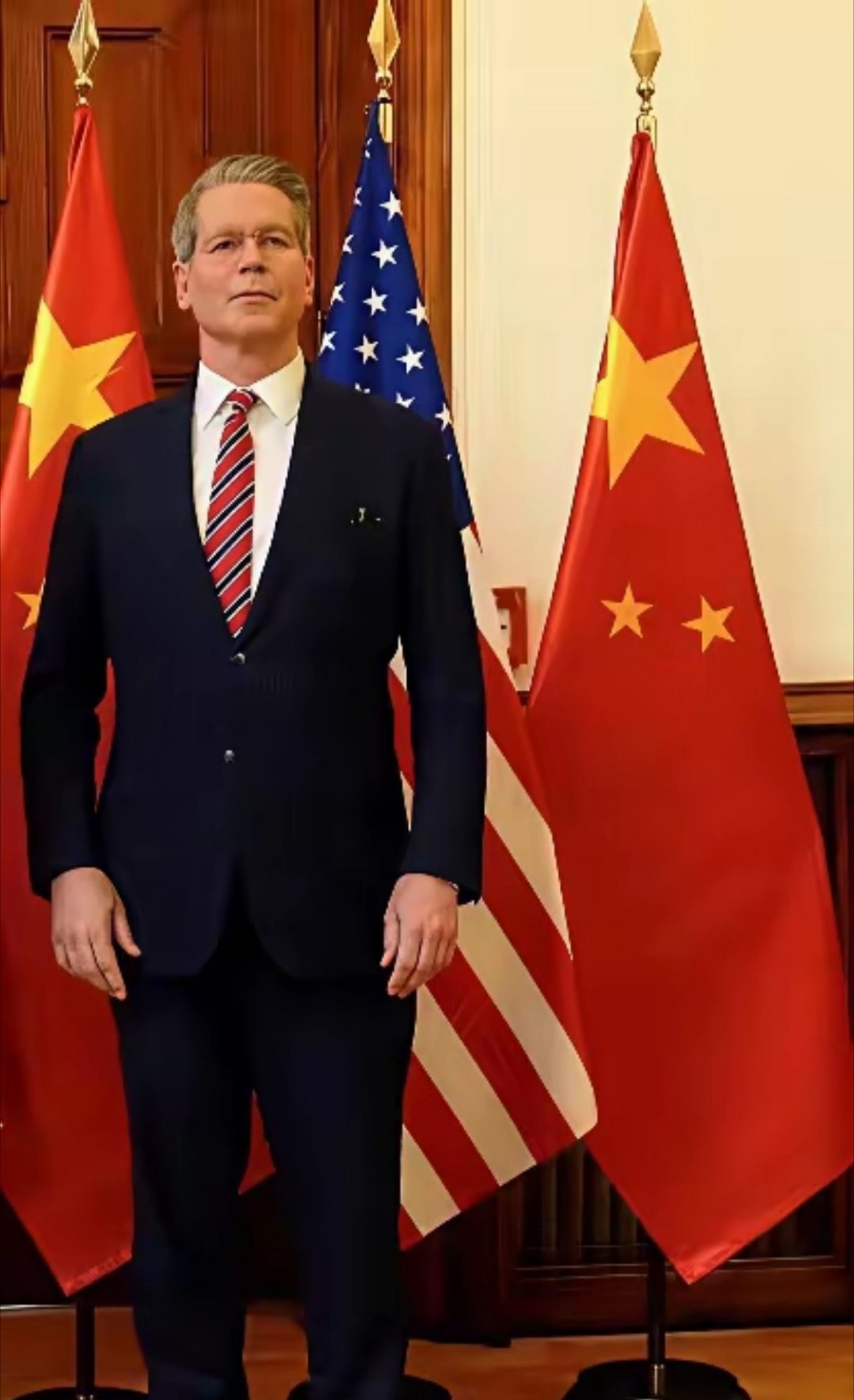 第一天很傲慢！第二天愁云惨淡！美国财政部长贝森特的两天[哈哈]在西班牙马德里经贸