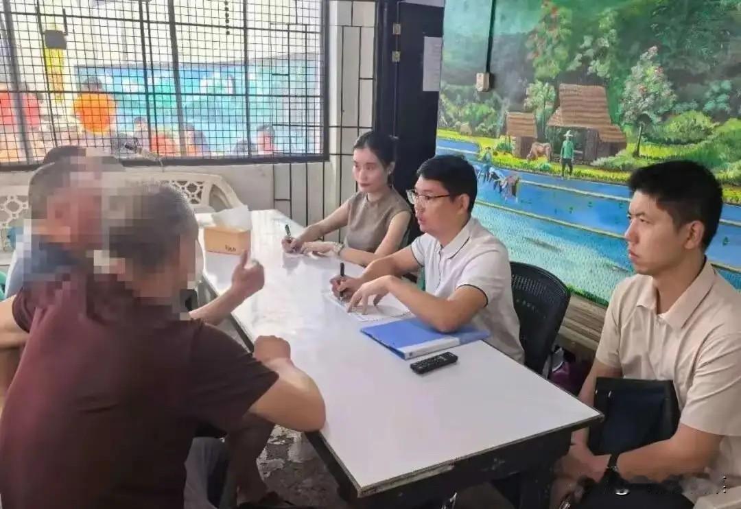 菲律宾军队突袭华裔工厂，现场抓捕69名中国人，中使馆仅被允许探视

5月16号当